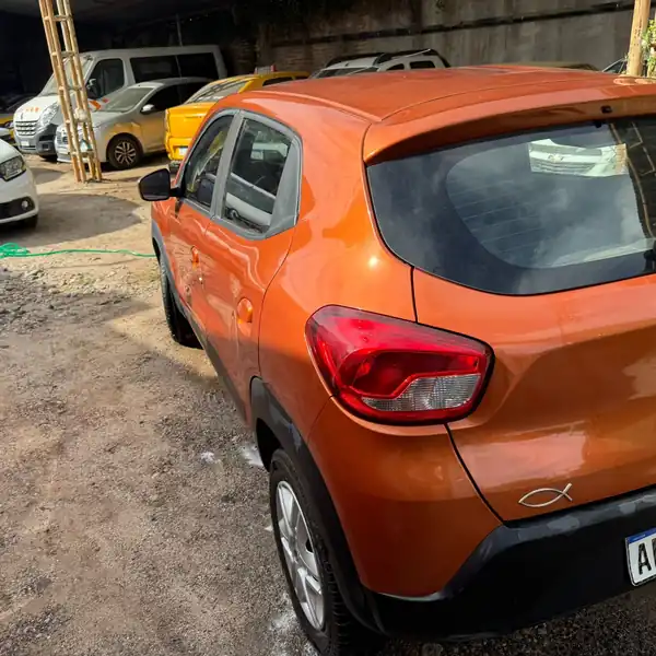 Foto de KWID INTENS 1.0 AÑO 2020