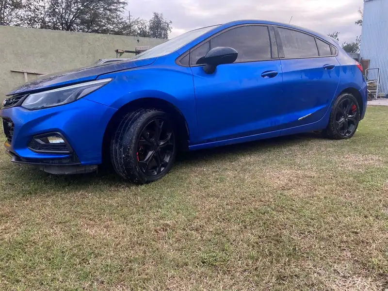 Foto de Chevrolet 5 puertas Modelo Cruze 5P 1.4 Año 2017