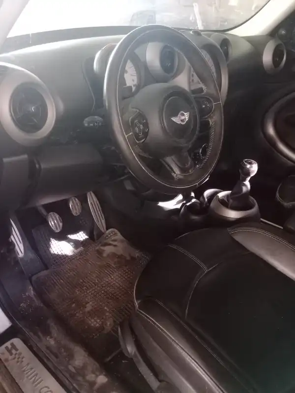 Foto de MINI COOPER S COUNTRYMAN-2012