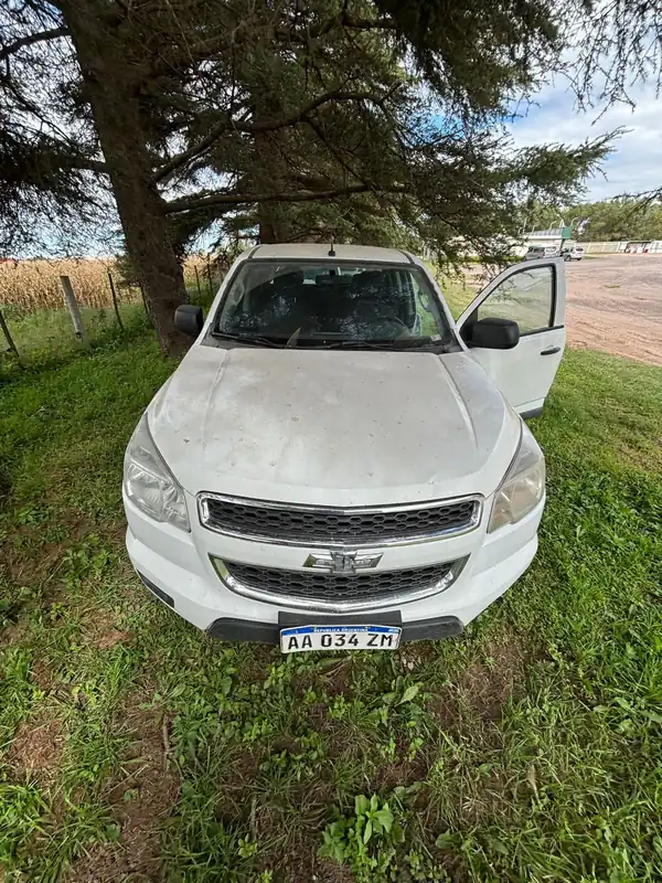 Foto de CHEVROLET PICK-UP CABINA DOBLE 4X2 MOD 2016 EXC OP