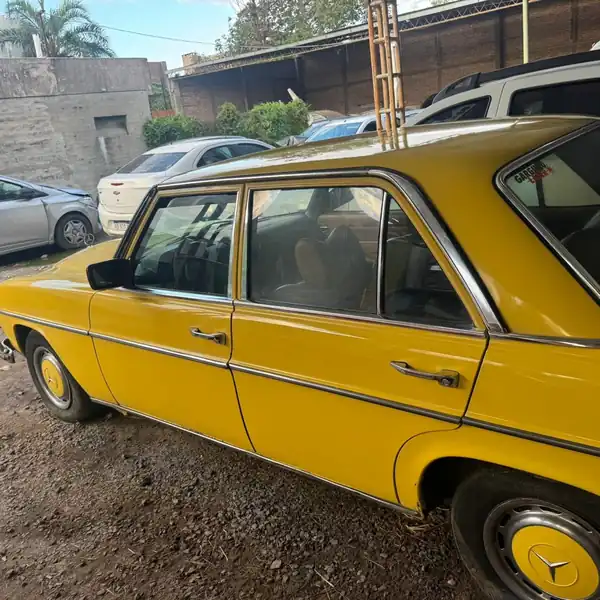Foto de Mercedes Benz Modelo 240D