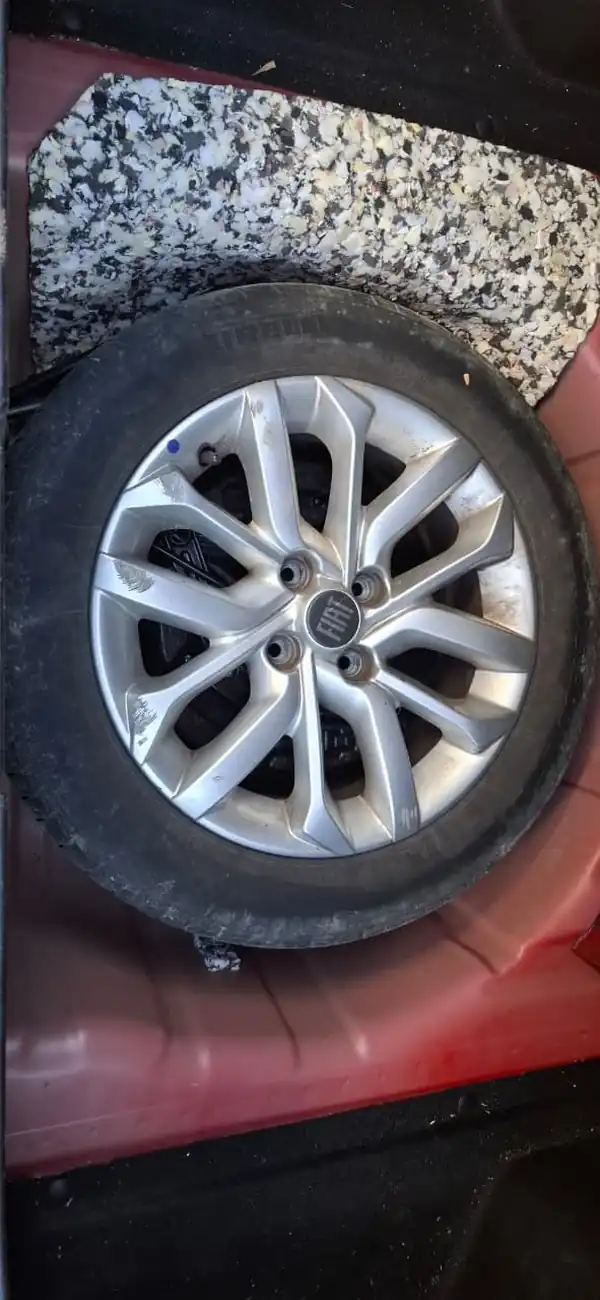 Foto de FIAT CRONOS DRIVE 1.3 MT AÑO 2021