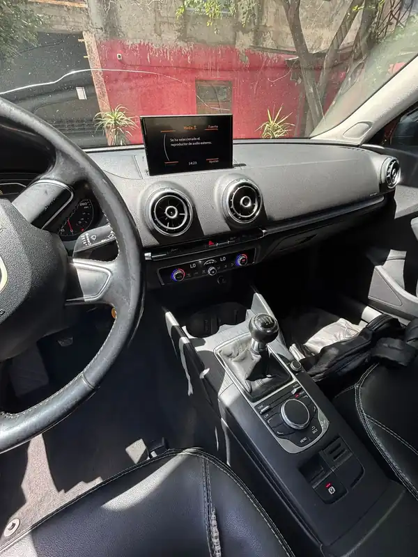 Foto de AUDI SEDAN 3 PUERTAS, Modelo A3 1.4 T FSI MOD 2013