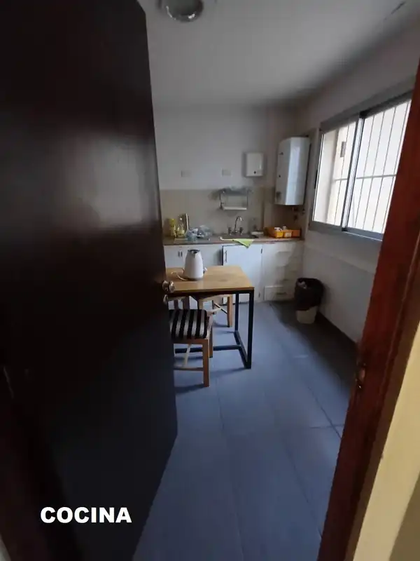 Foto de SUBASTA EN BLOQUE: INMUEBLE PH - MOBILIARIO