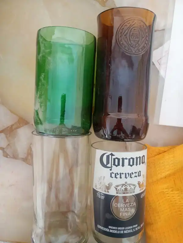 Foto de VASOS- SOPORTES- BOTONES
