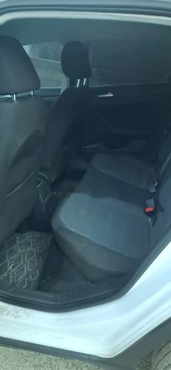 Foto de Impecable Volkswagen Nivus 170 TSI MT Año 2021