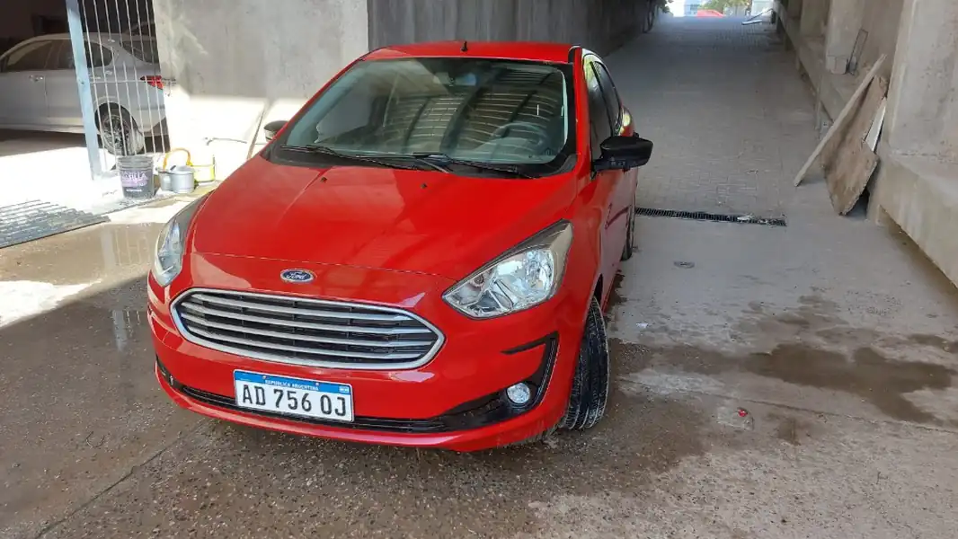 Foto de KA SEDAN 2019 569 KM