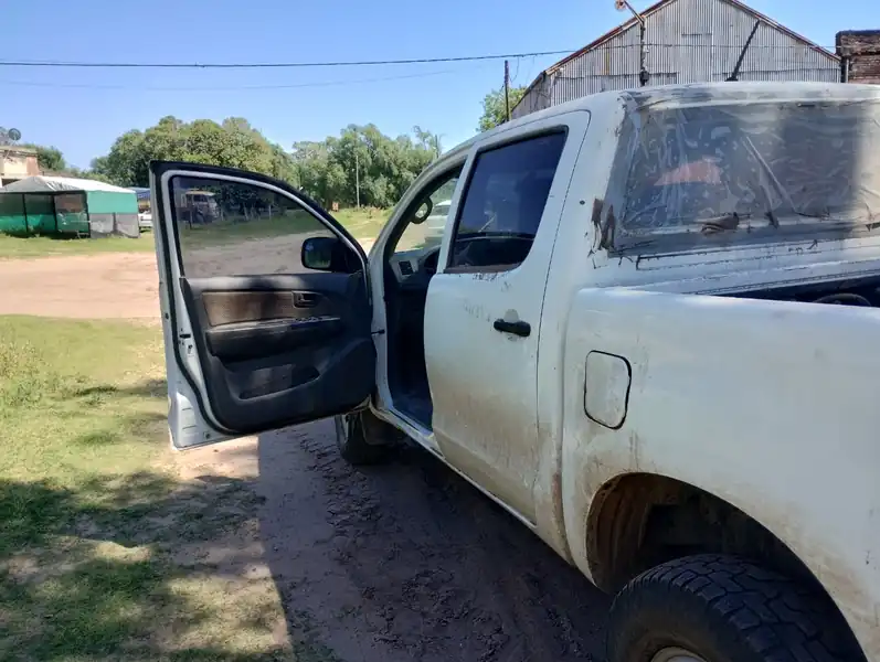 Foto de Toyota Hilux 2015 4x2