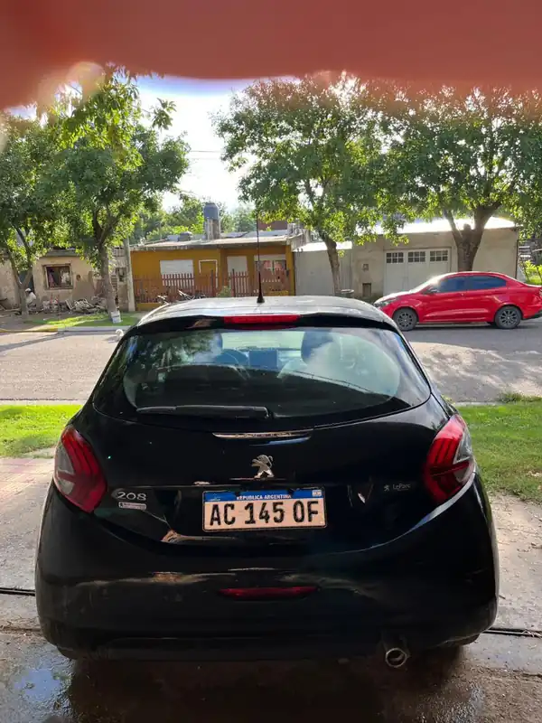 Foto de Peugeot 208 Allure1.6 2018
