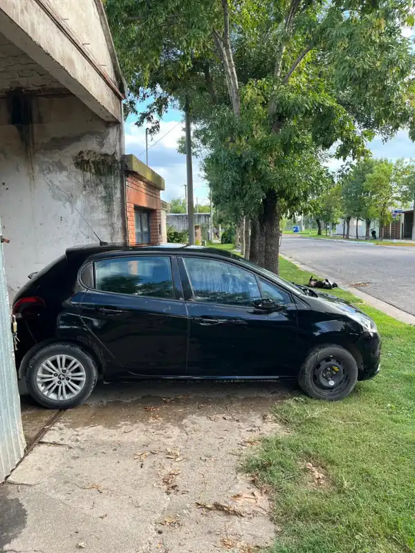 Foto de Peugeot 208 Allure1.6 2018