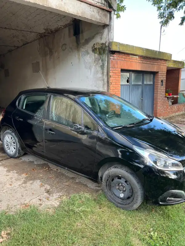 Foto de Peugeot 208 Allure1.6 2018