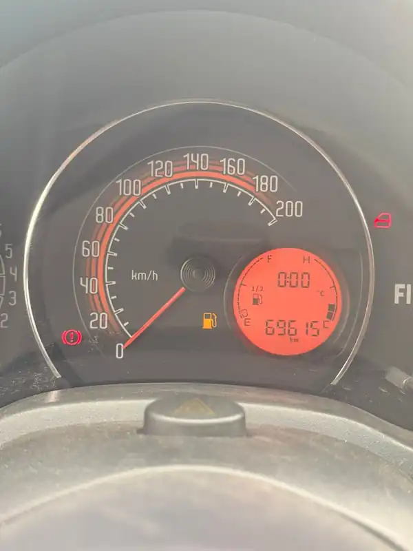 Foto de FIAT UNO 5P - 2012