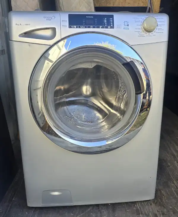 Foto de LAVARROPAS GRAND VITA