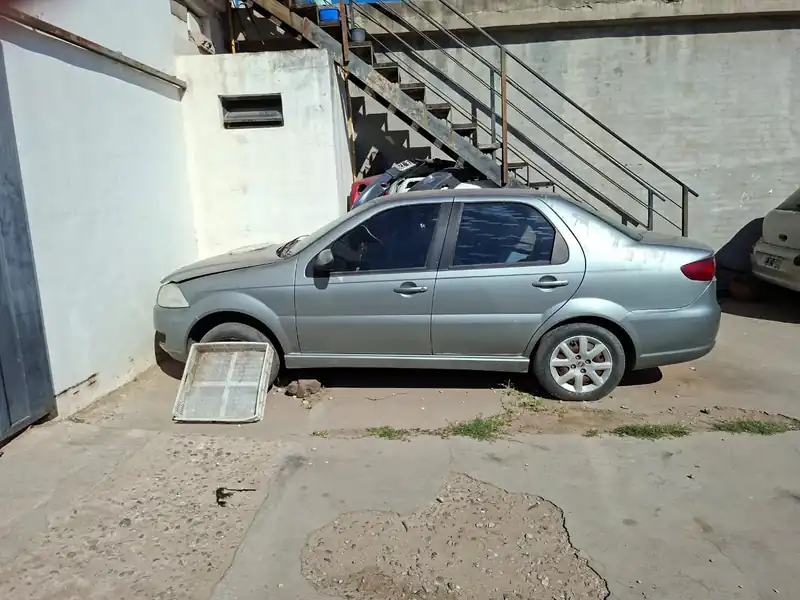 Foto de SIENA 2016 EL 1.4 8V