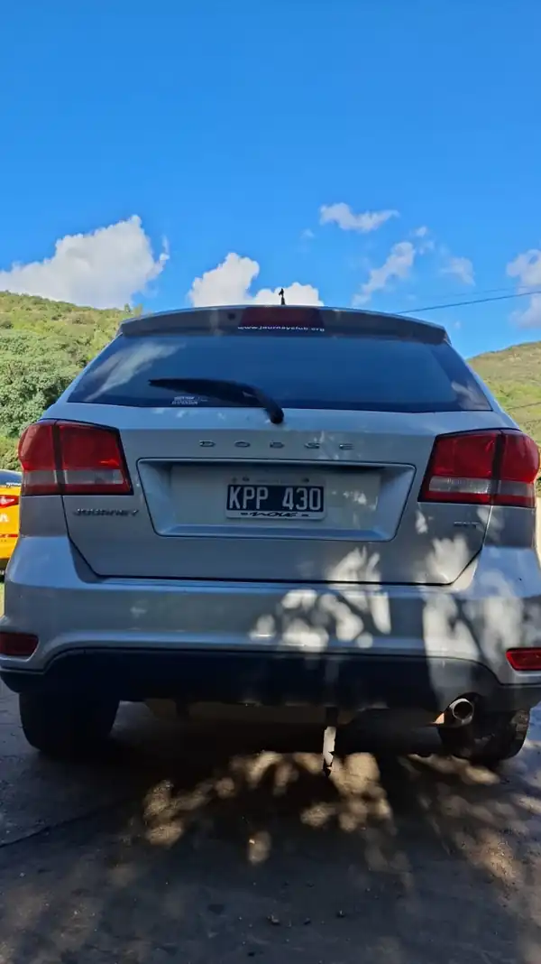 Foto de JOURNEY SXT 2.4 MODELO AÑO 2012 CON GNC