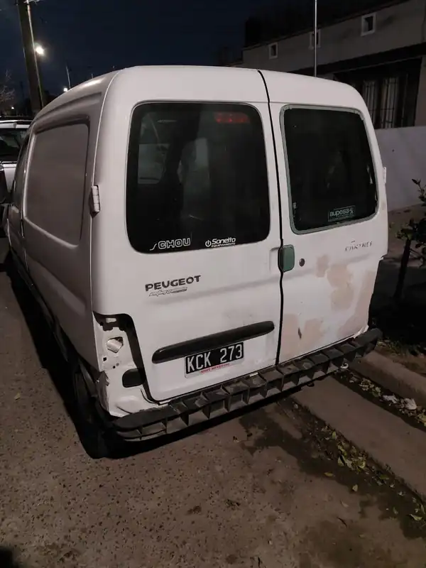 Foto de PEUGEOT PARTNER PRESENCE 1.4 MOD 2011