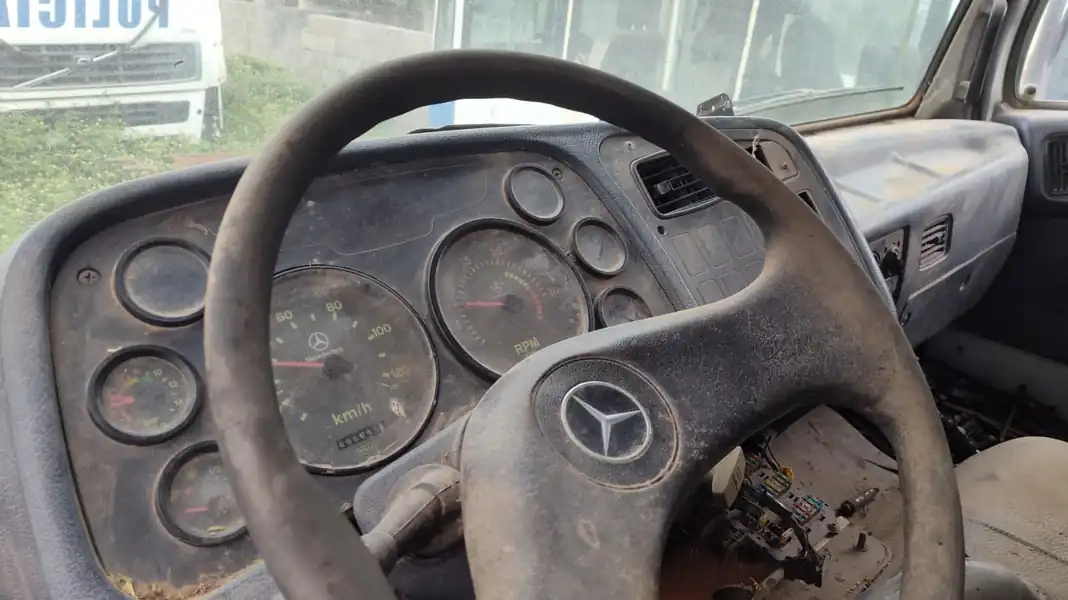 Foto de L7 - CAMION MERCEDES BENZ 1720/48 - 2012