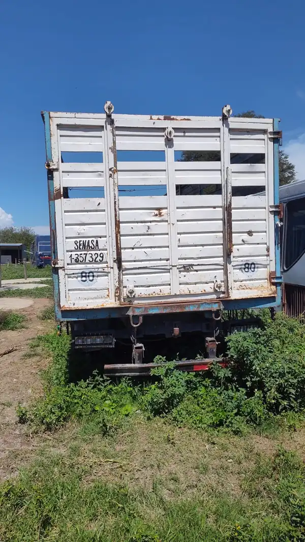 Foto de L7 - CAMION MERCEDES BENZ 1720/48 - 2012
