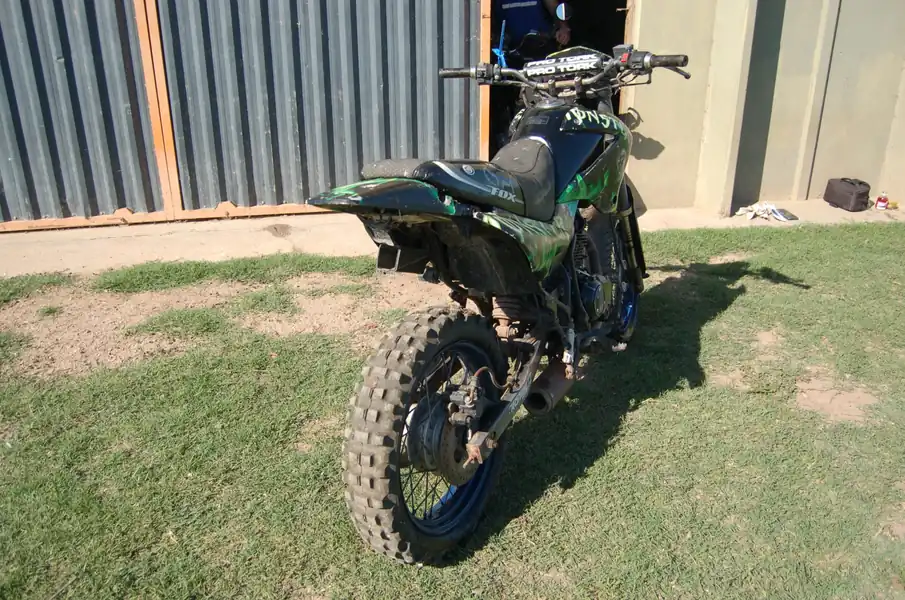 Foto de MOTOMEL MOTARD 200