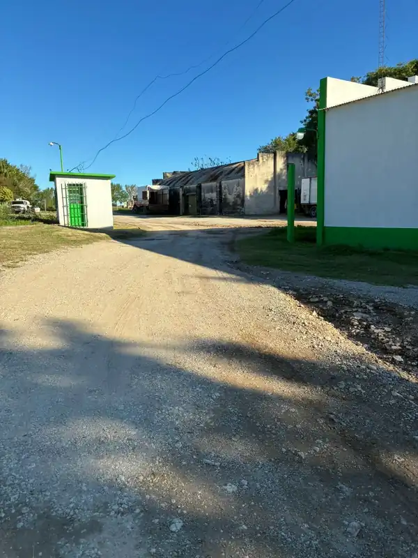 Foto de Gran Remate de Inmueble Salon local comercial