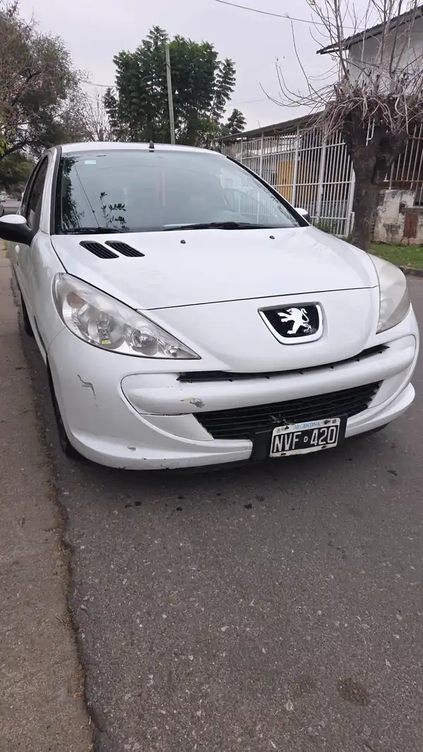 Foto de PEUGEOT, 207 5 PTAS, COMPAC ALLURE N 2014