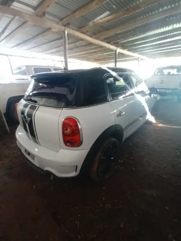 Foto de MINI COOPER S COUNTRYMAN-2012