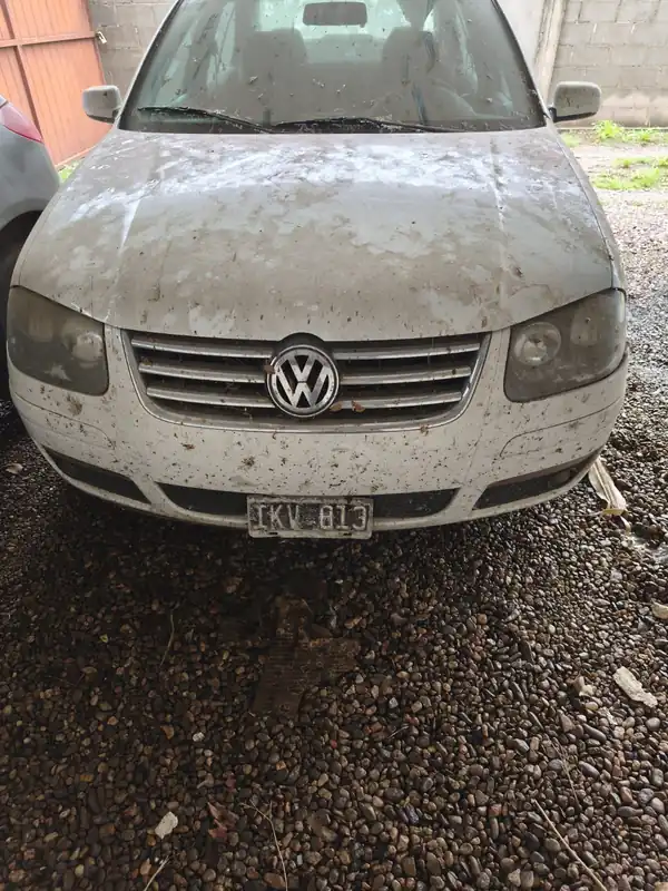 Foto de BORA TDI, año: 2010, tipo: SEDAN 4 PTAS