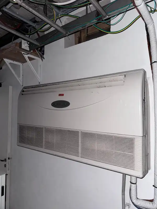 Foto de RESONADOR MAGNETICO PHILIPS MODELO MULTIVA 1.5