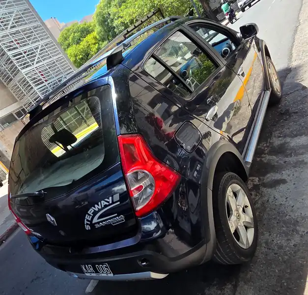 Foto de RENAULT Sandero Stepway 2011