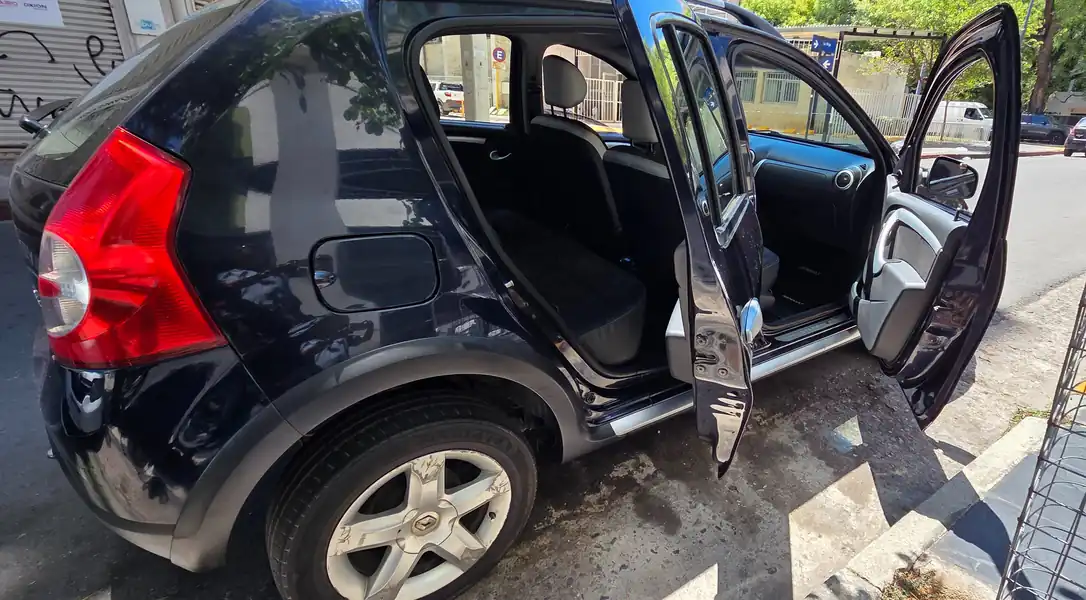 Foto de RENAULT Sandero Stepway 2011