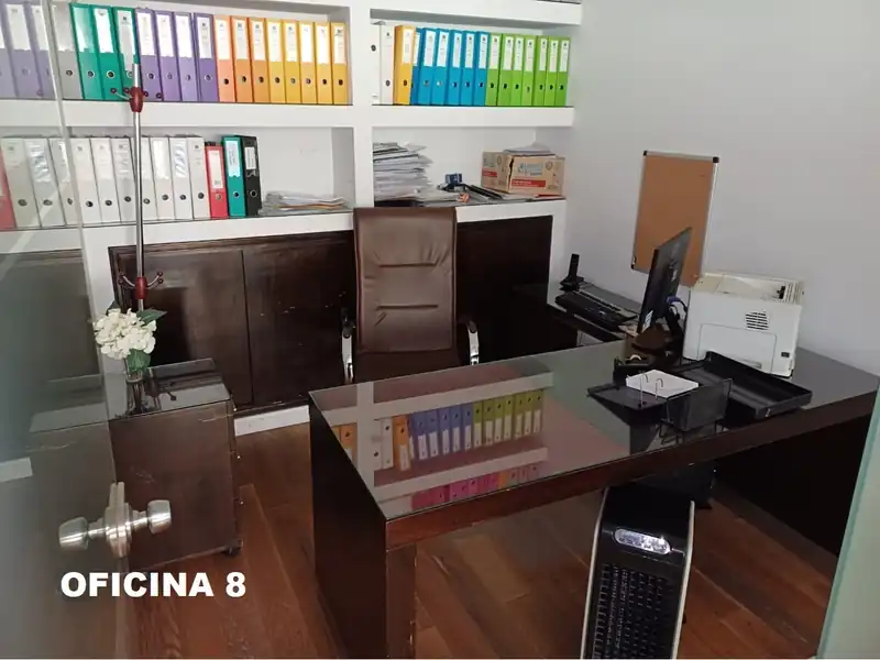 Foto de SUBASTA EN BLOQUE: INMUEBLE PH - MOBILIARIO