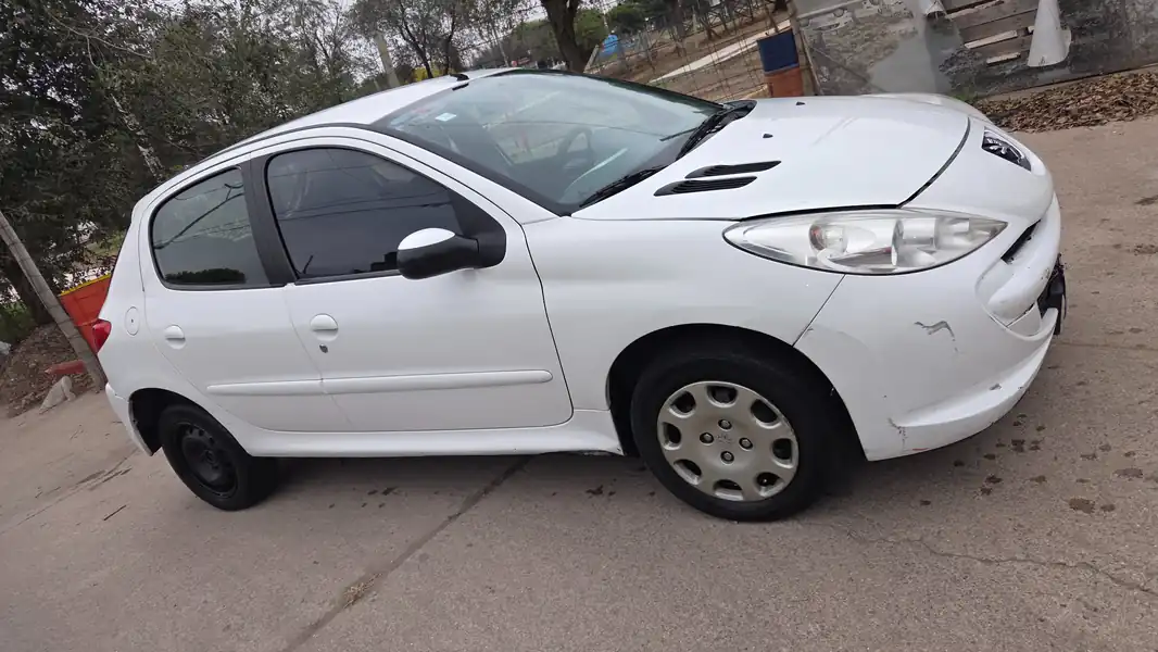 Foto de PEUGEOT, 207 5 PTAS, COMPAC ALLURE N 2014