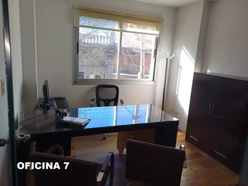 Foto de SUBASTA EN BLOQUE: INMUEBLE PH - MOBILIARIO