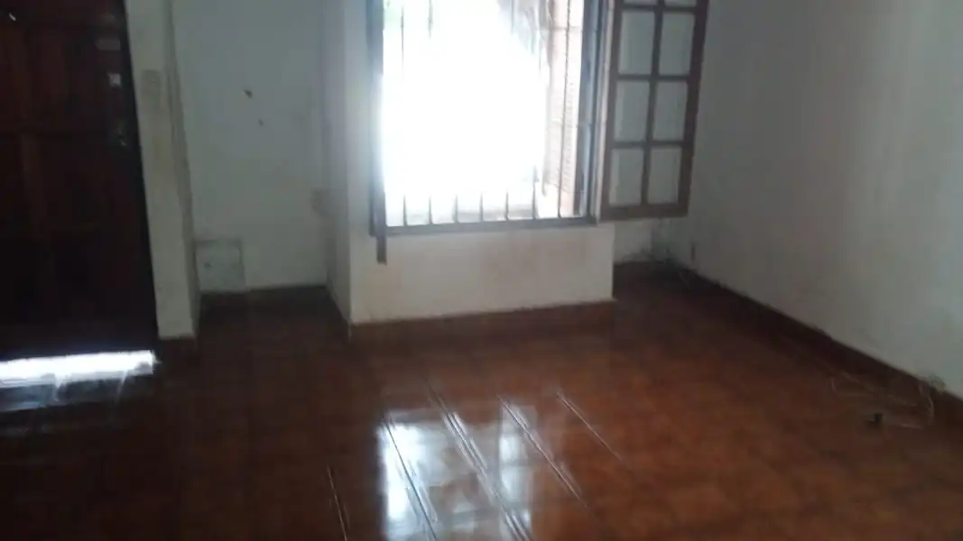 Foto de CASA 3 DORM. GARAGE PATIO + DEPTO - DESOCUPADA
