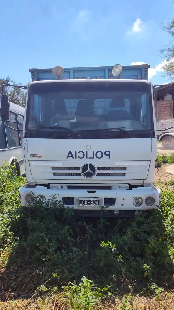 Portada de L7 - CAMION MERCEDES BENZ 1720/48 - 2012