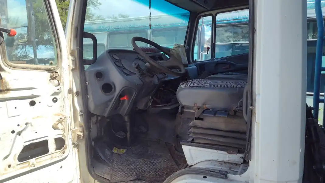 Foto de L7 - CAMION MERCEDES BENZ 1720/48 - 2012
